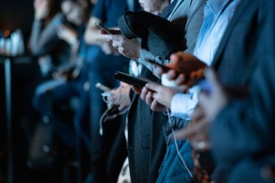 Wat Nederlanders écht doen op social media in 2026